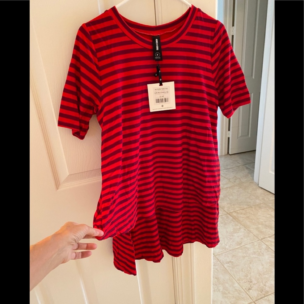 Agnes and Dora Half-sleeve Tiered Tunic